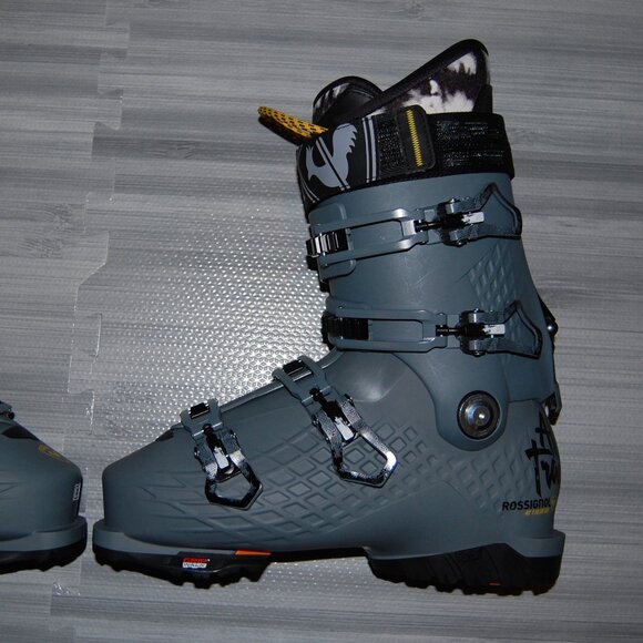 ROSSIGNOL Alltrack 110 HV GW All Mountain Ski Boots Men\'s Size 27.5, 9.5 - NWOB main image 16